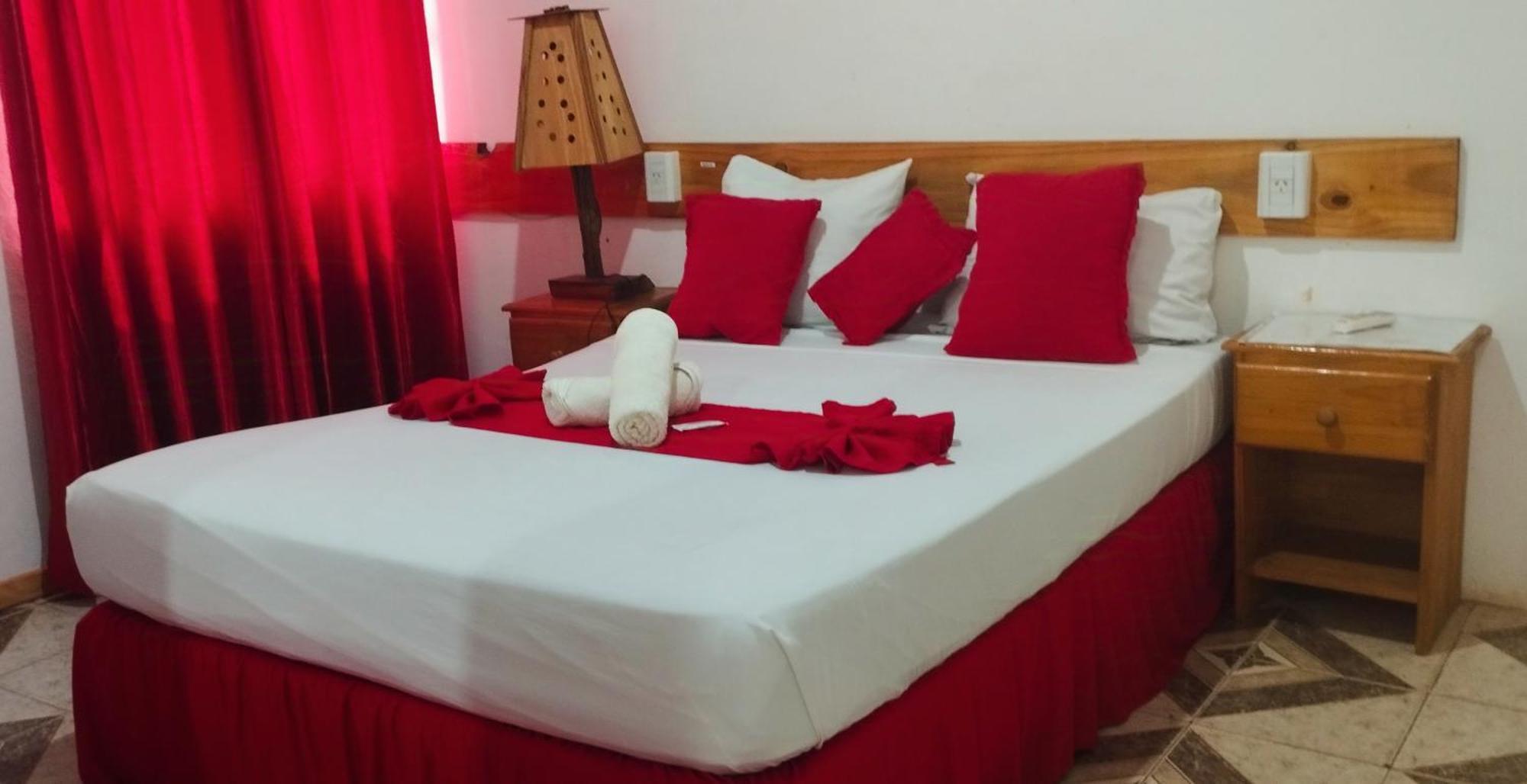 Hostel Damaris Puerto Iguazú Habitación foto